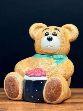 GKRO Teddy Bear with Basket of Apples Cookie Jar